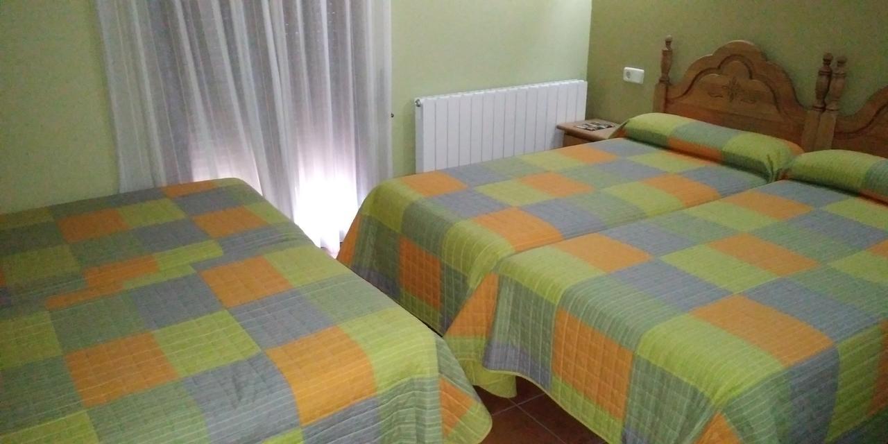 Hostal La Vega Peralejos 외부 사진