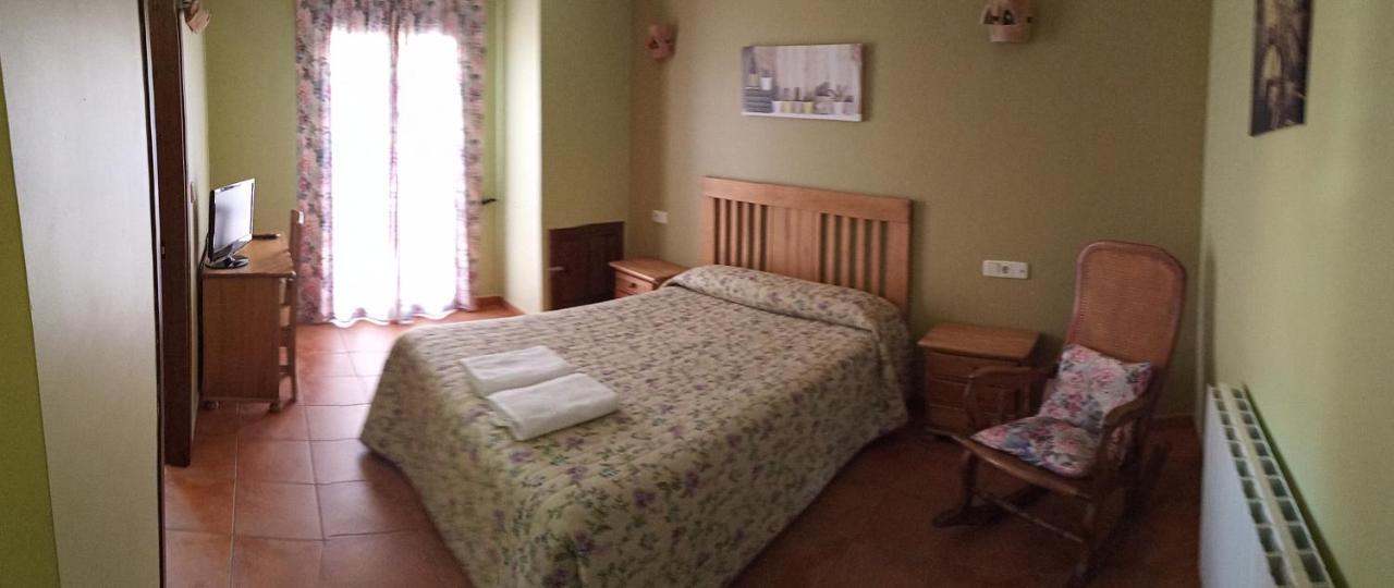 Hostal La Vega Peralejos 외부 사진